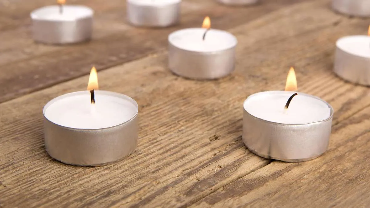 Håll händerna borta från värmeljus – det här bör du veta för en säker och miljövänlig jul